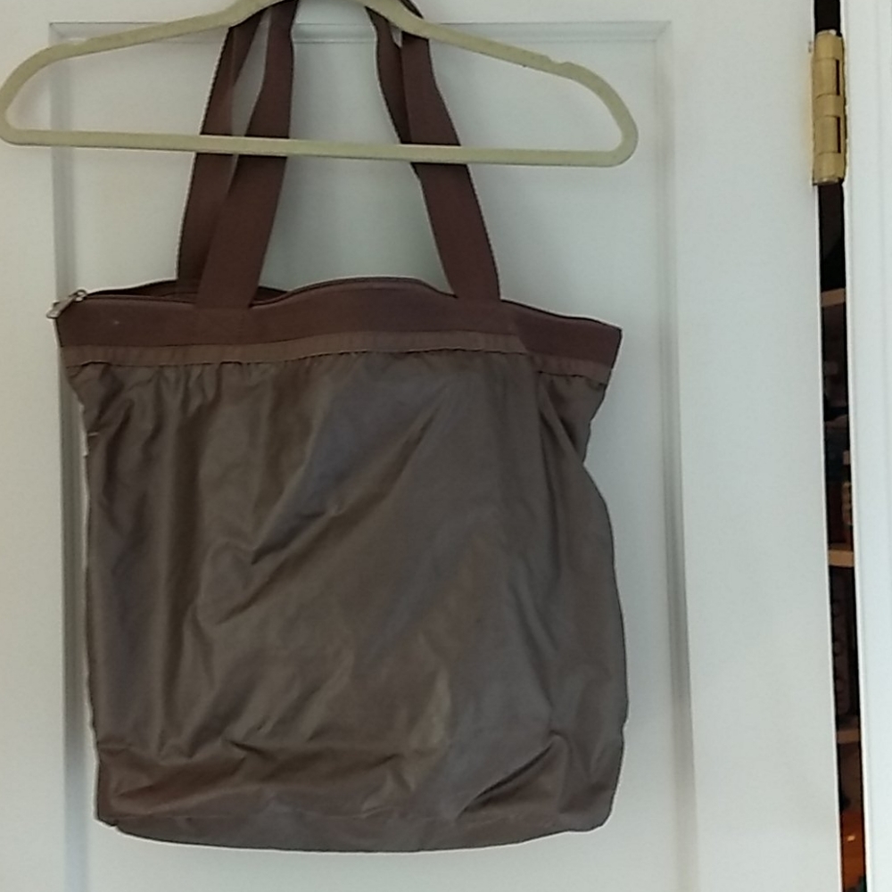 Lesportsac zipper tote!